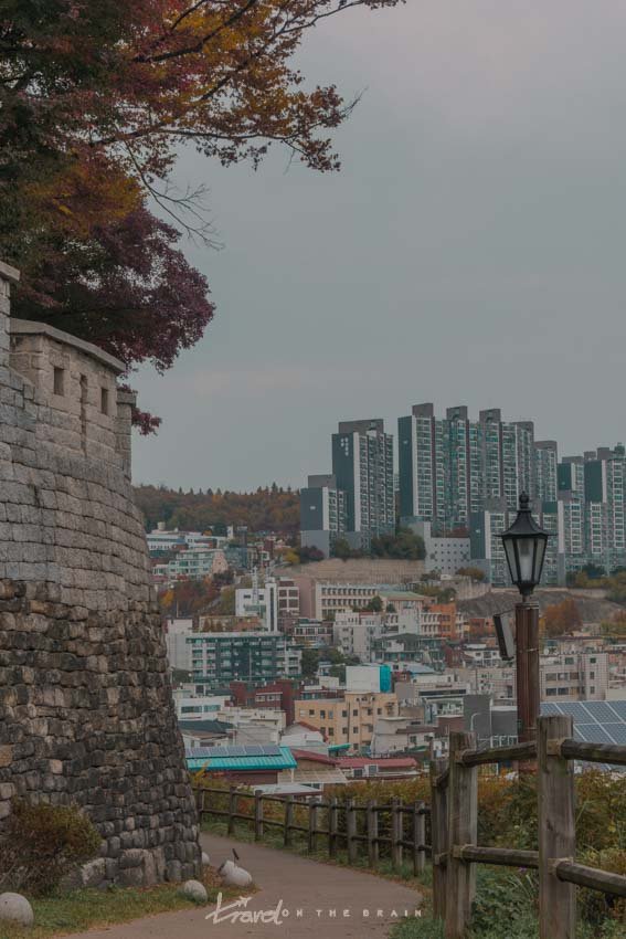 What to see in Ihwa-dong in Seoul – Theatre, Murals & Hikes